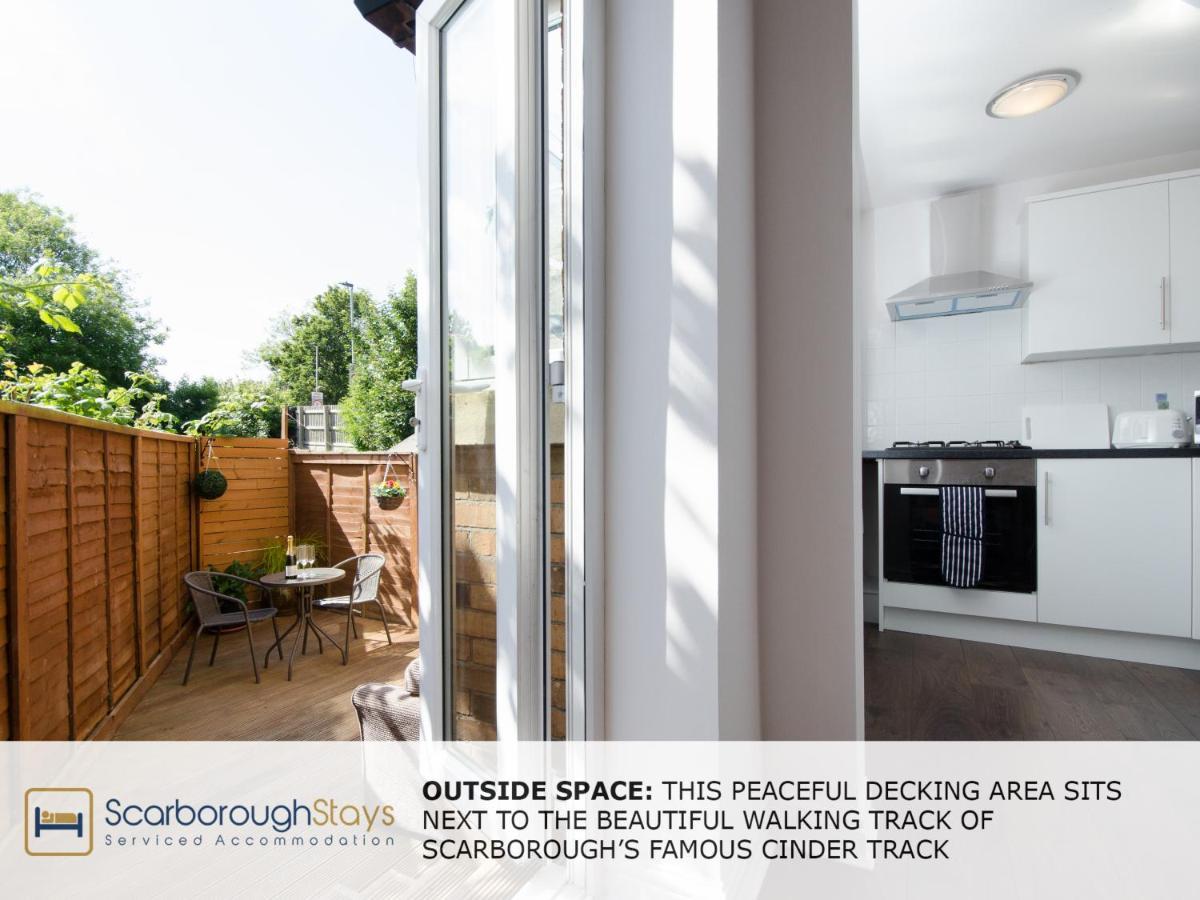 Candler Lodge - 3 Bedroom Townhouse With Parking - Patio Area & Seating Скарборо Экстерьер фото