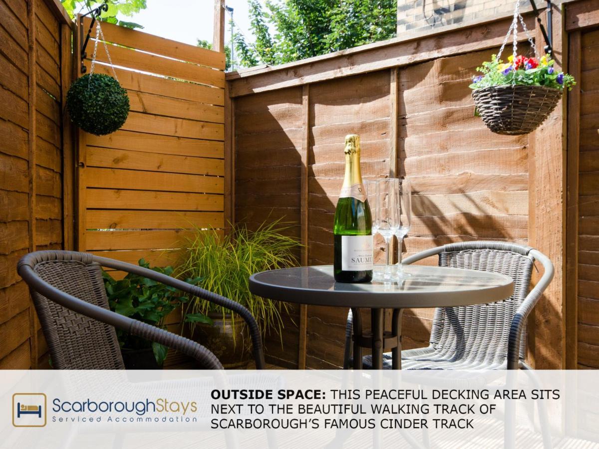 Candler Lodge - 3 Bedroom Townhouse With Parking - Patio Area & Seating Скарборо Экстерьер фото